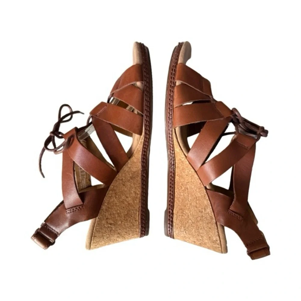 Clarks leather cork wedge sandals Size 9.5